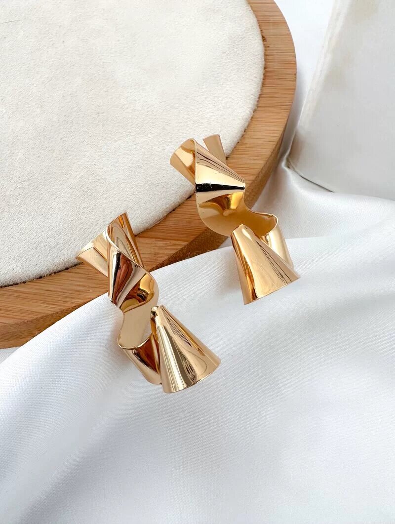 Brinco Folheado a Ouro 18k e Prata Anastasia