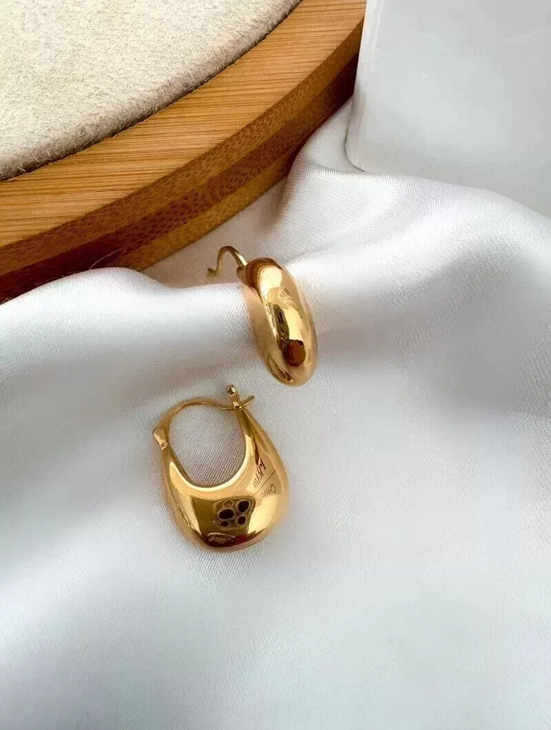 Brinco Folheado a Ouro 18k e Prata Argola com Fecho