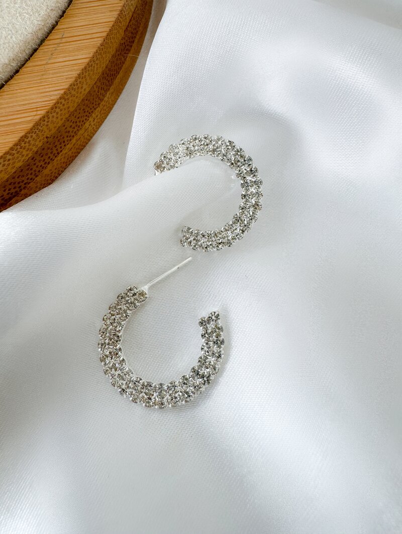 Brinco Folheado a Ouro 18k e Prata Argola com Micro Zircônias