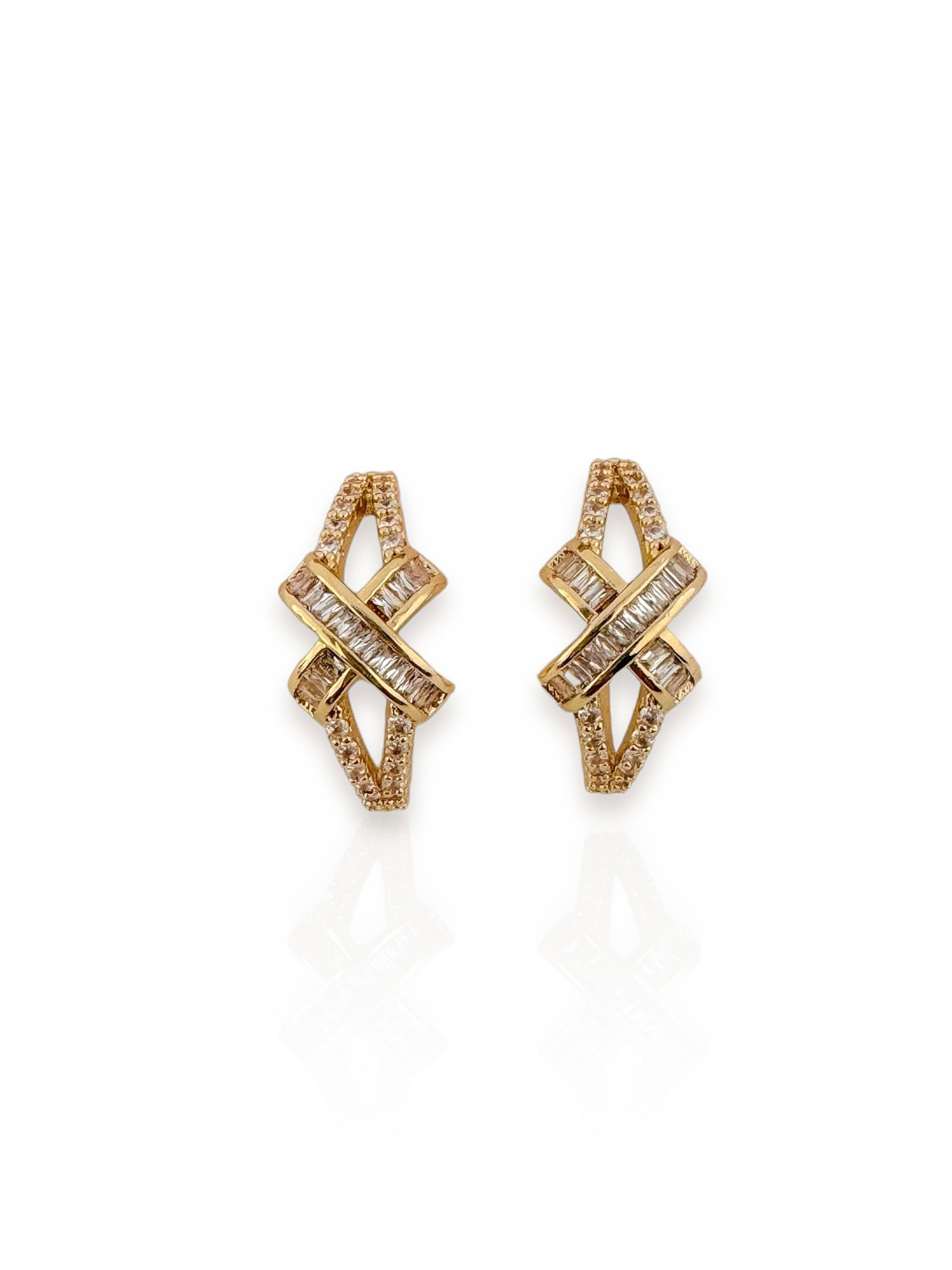 Brinco Folheado a Ouro 18k e Prata Argola Com Navete