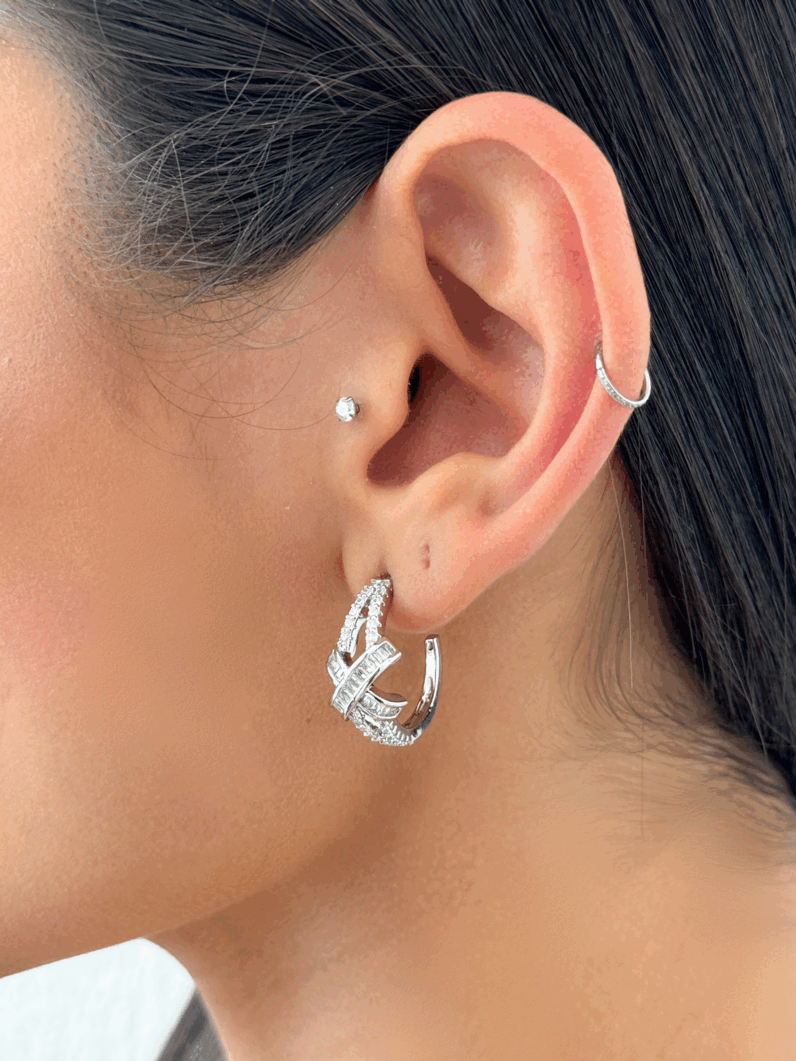 Brinco Folheado a Ouro 18k e Prata Argola Com Navete