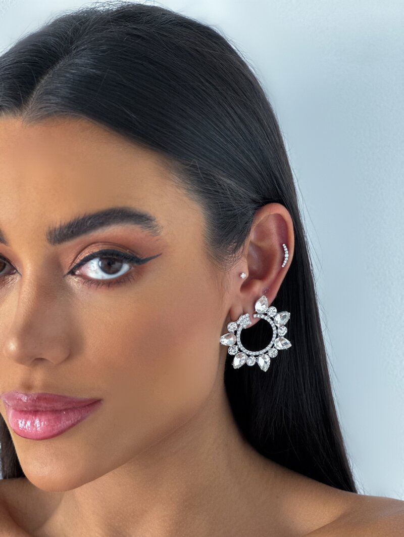 Brinco Folheado a Ouro 18k e Prata Argola com Pedraria