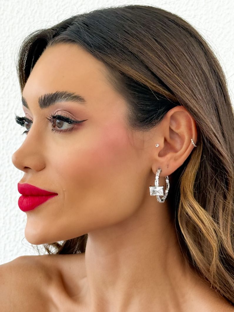 Brinco Folheado a Ouro 18k e Prata Argola Com Quadrado de Cristal