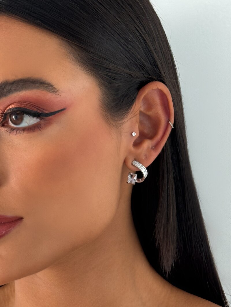 Brinco Folheado a Ouro 18k e Prata Argola de Navetes