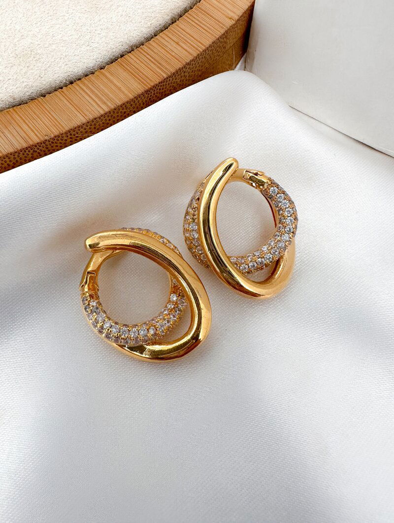 Brinco Folheado a Ouro 18k e Prata Argola Dois Fios com Detalhe Cravejado