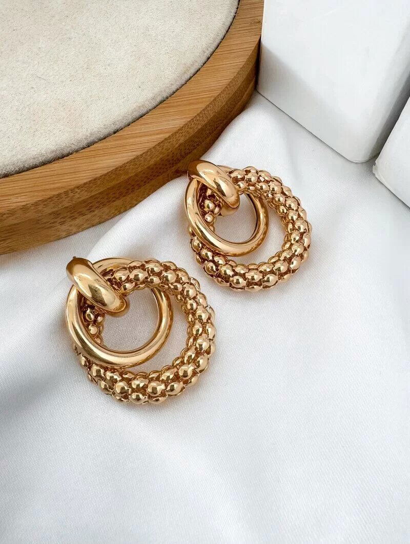 Brinco Folheado a Ouro 18k e Prata Argola Dois Fios com Detalhe Rabo de Tatu G