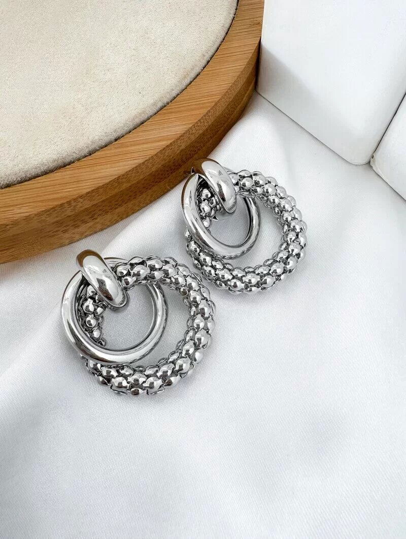 Brinco Folheado a Ouro 18k e Prata Argola Dois Fios com Detalhe Rabo de Tatu G