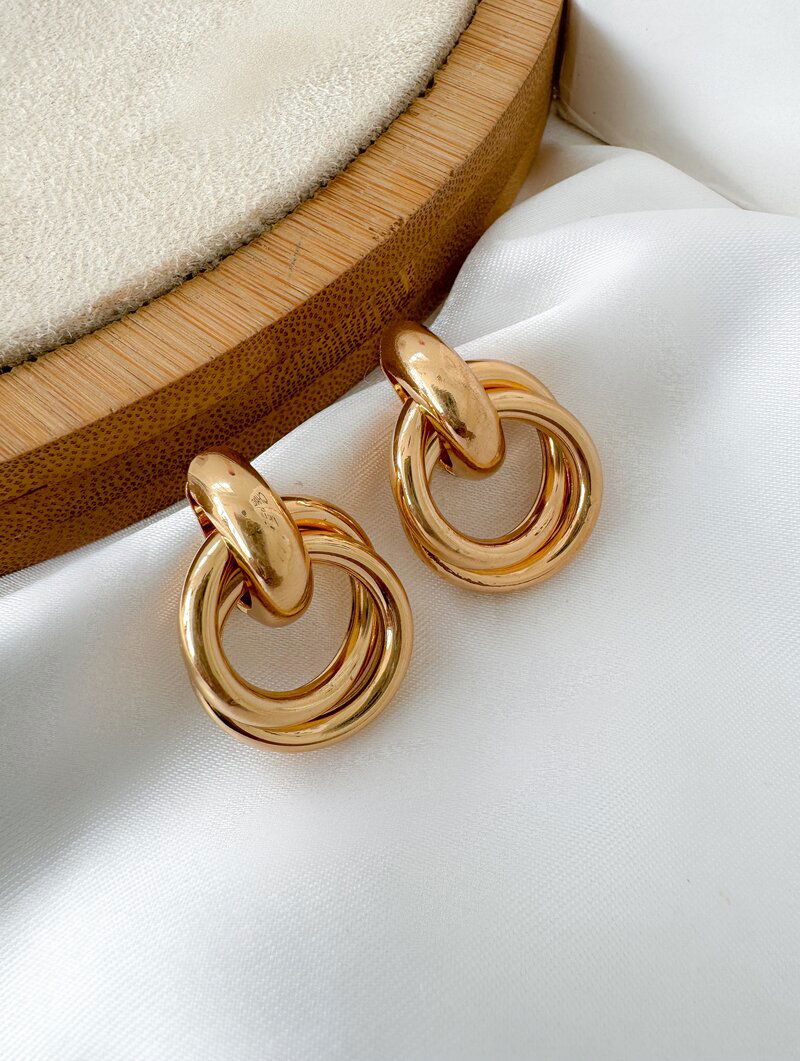 Brinco Folheado a Ouro 18k e Prata Argola Dupla com Ponteira