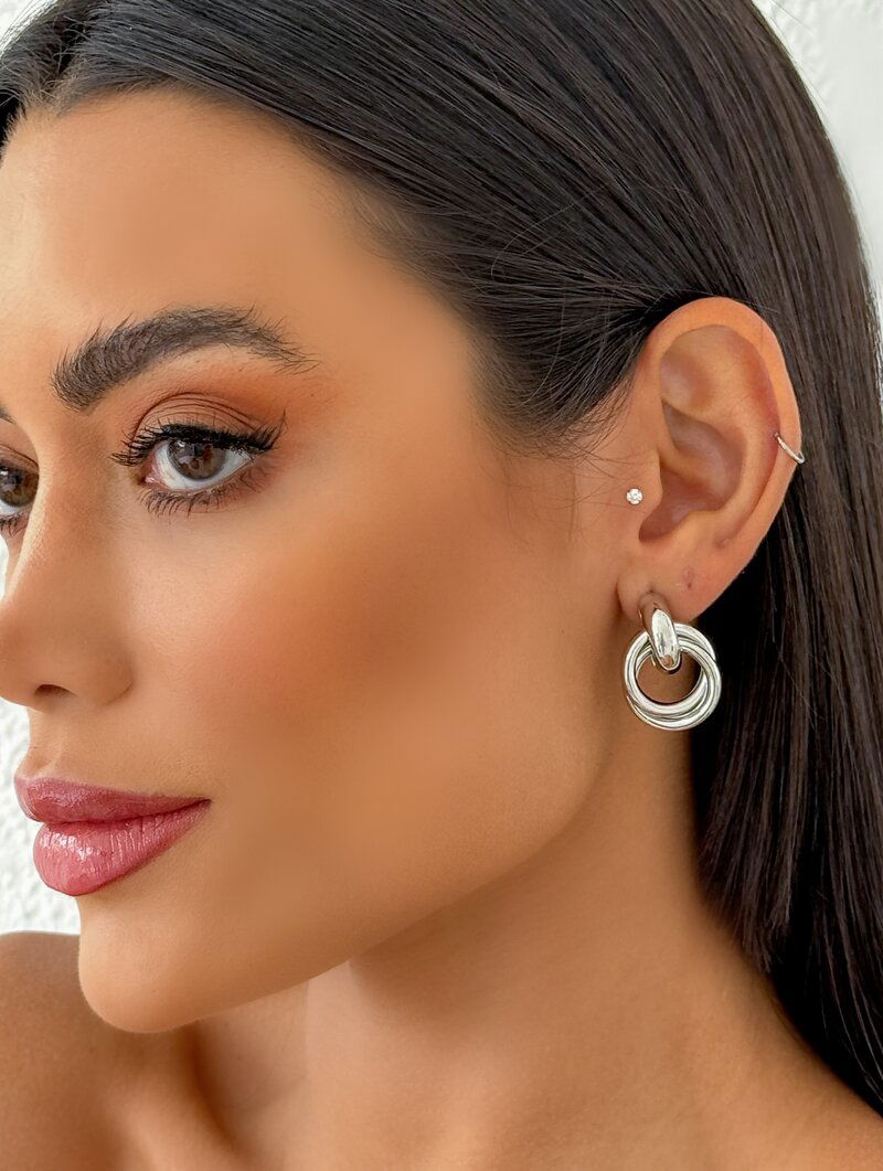 Brinco Folheado a Ouro 18k e Prata Argola Dupla com Ponteira