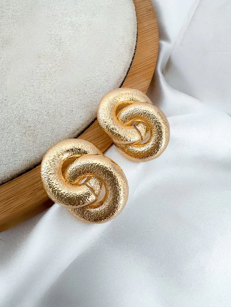 Brinco Folheado a Ouro 18k e Prata Argola Dupla Entrelaçada