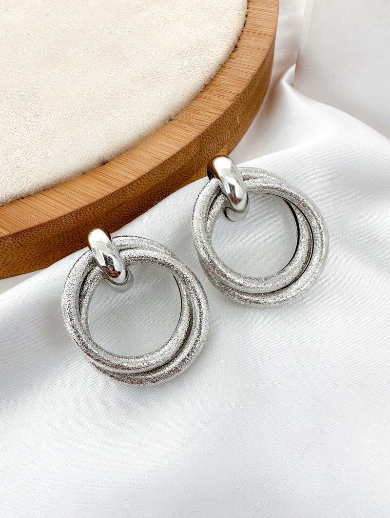 brinco folheado a ouro 18k e prata argola dupla texturizada