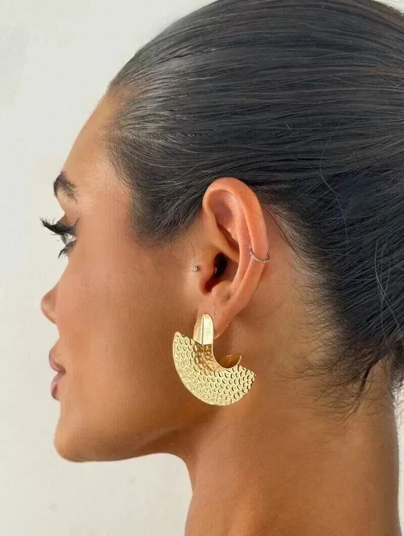 Brinco Folheado a Ouro 18k e Prata Argola Fashionista