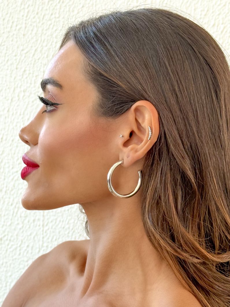 Brinco Folheado a Ouro 18k e Prata Argola Fina Lisa M