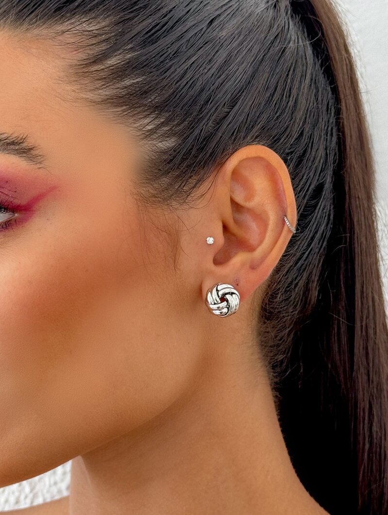 Brinco Folheado a Ouro 18k e Prata Argola Fios Lisos P