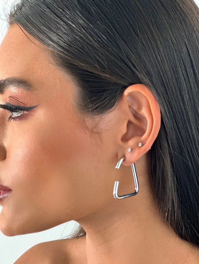 Brinco Folheado a Ouro 18k e Prata Argola Formato Geométrico com Fecho Moderno