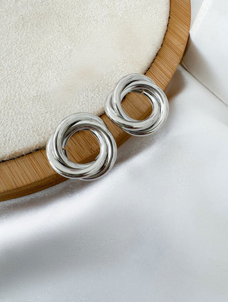 Brinco Folheado a Ouro 18k e Prata Argola Frontal Três Fios G