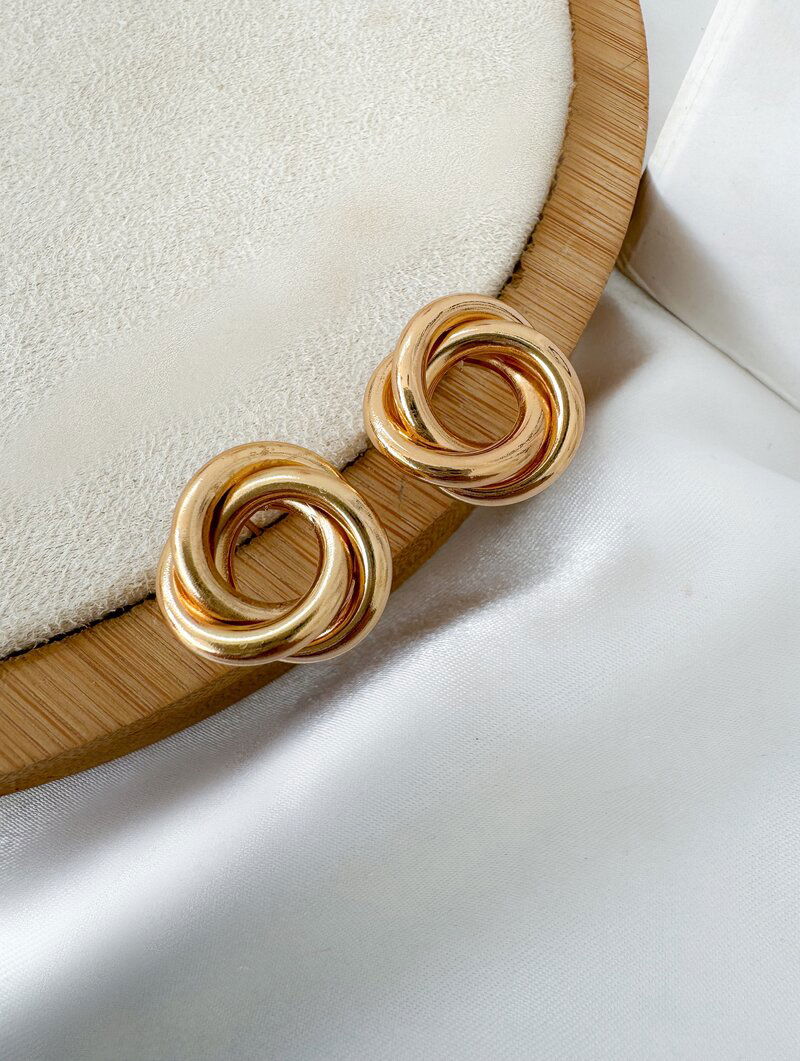 Brinco Folheado a Ouro 18k e Prata Argola Frontal Três Fios M