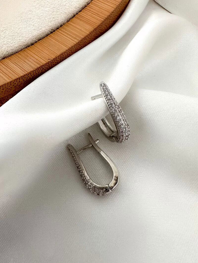 Brinco Folheado a Ouro 18k e Prata Argola Gota Cravejada com Micro Zircônias