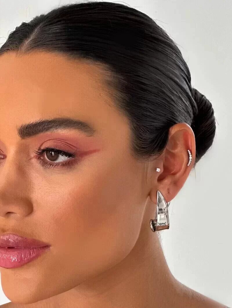 Brinco Folheado a Ouro 18k e Prata Argola Gota Ondulada