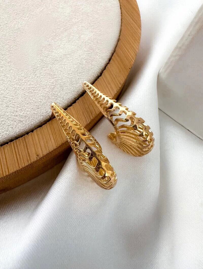 Brinco Folheado a Ouro 18k e Prata Argola Gota Vazada