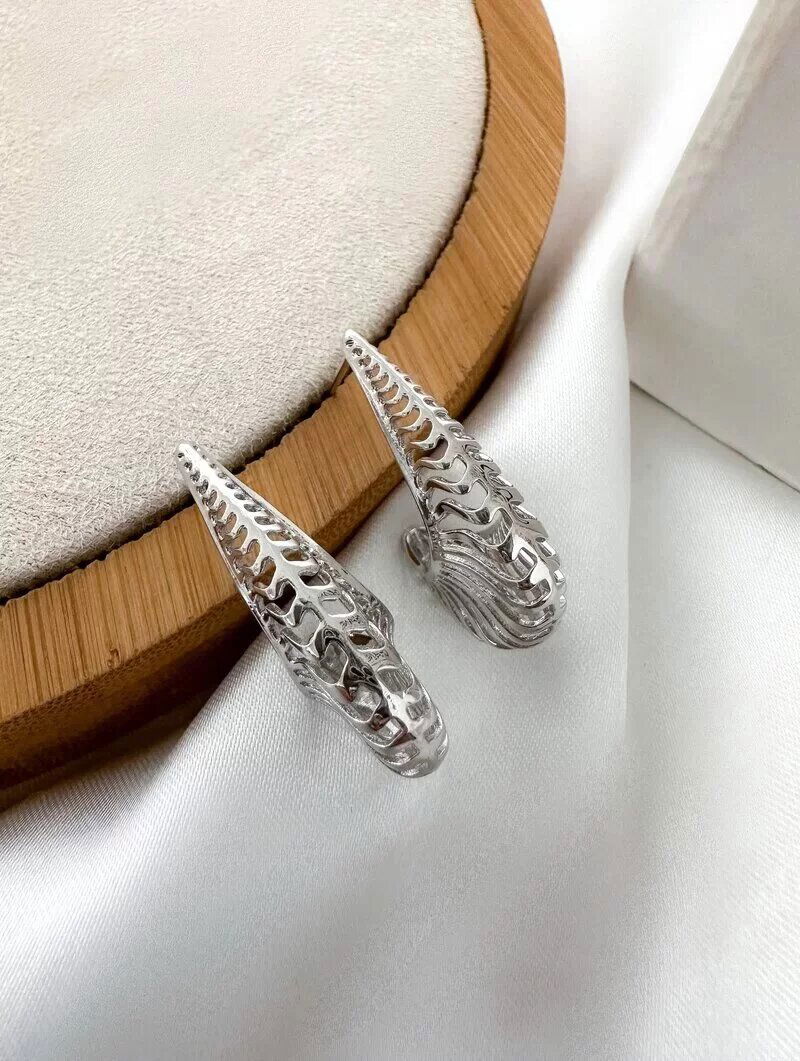 Brinco Folheado a Ouro 18k e Prata Argola Gota Vazada