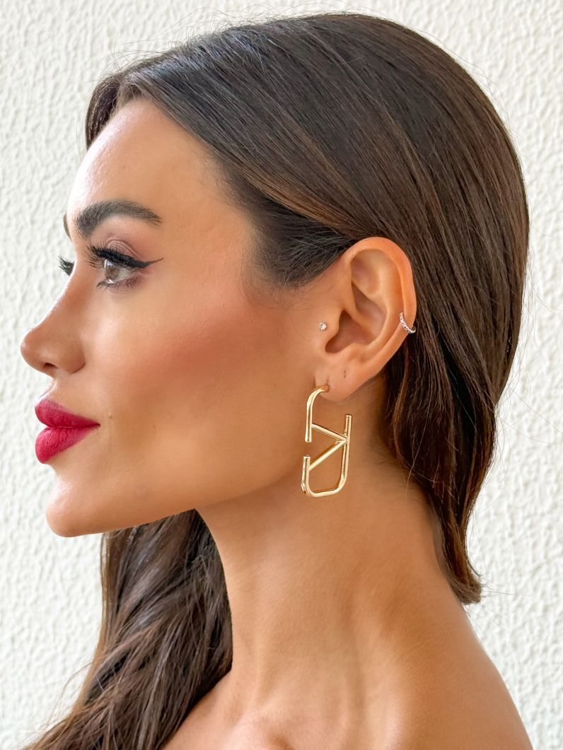 Brinco Folheado a Ouro 18k e Prata Argola Inspiração Grandes Marcas