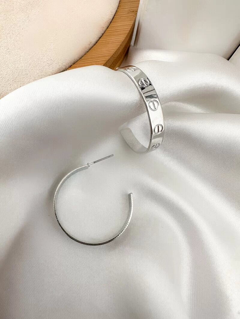 Brinco Folheado a Ouro 18k e Prata Argola Inspiração Joalheria