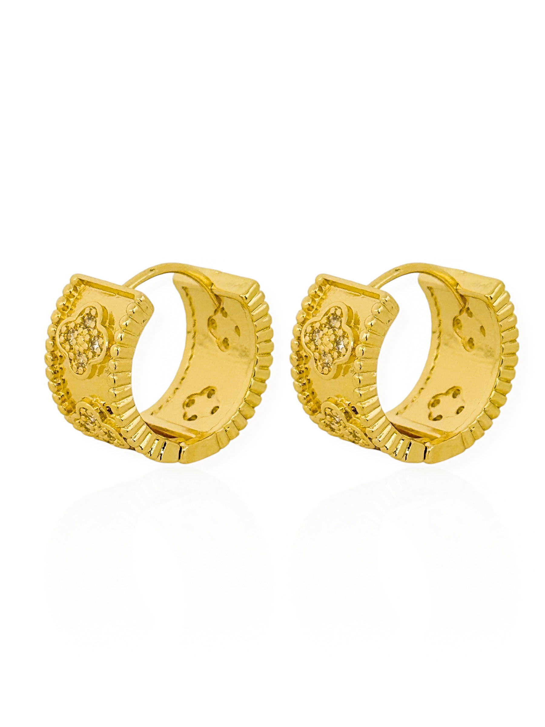 Brinco Folheado a Ouro 18k e Prata Argola Inspiração Vg Detalhada com Zirconias