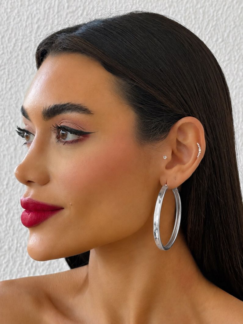 Brinco Folheado a Ouro 18k e Prata Argola Lisa Curvada