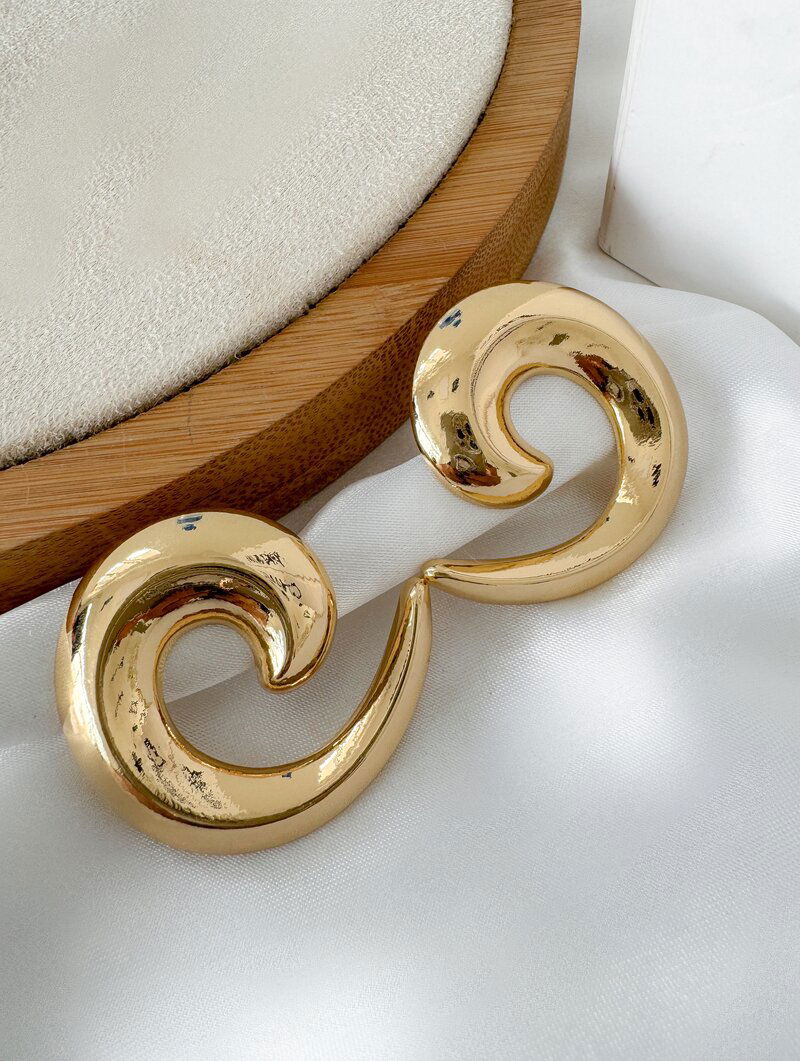 Brinco Folheado a Ouro 18k e Prata Argola Lisa Fashionista