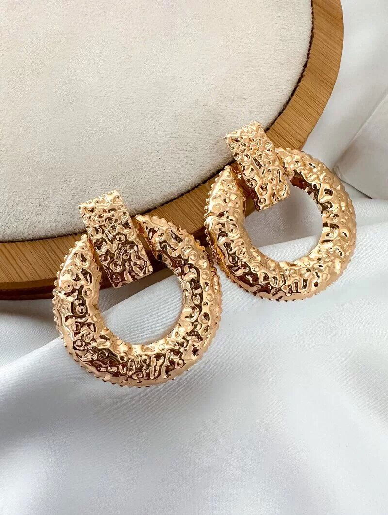 Brinco Folheado a Ouro 18k e Prata Argola Martelada com Botton