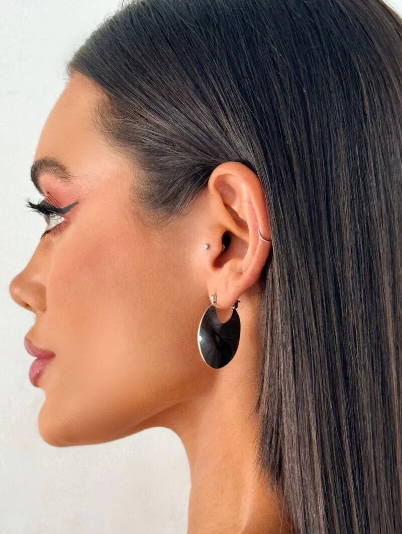 Brinco Folheado a Ouro 18k e Prata Argola Martelada Lisa