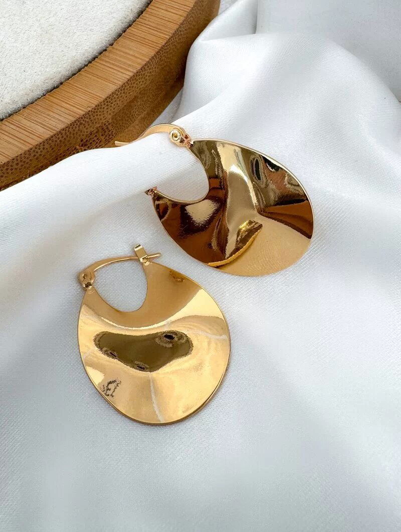 Brinco Folheado a Ouro 18k e Prata Argola Martelada Lisa