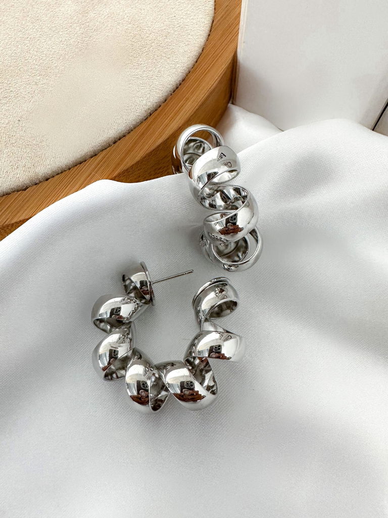 BRINCO FOLHEADO A OURO 18K E PRATA ARGOLA MOLA ESPIRAL