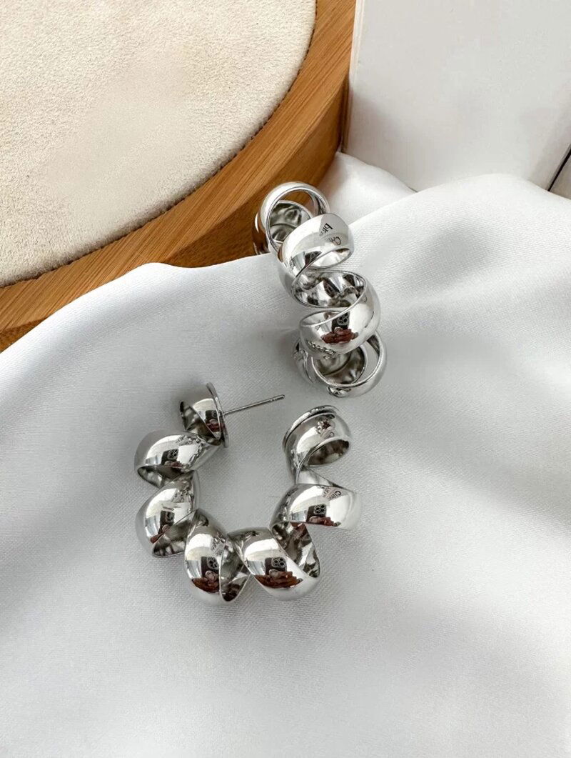 BRINCO FOLHEADO A OURO 18K E PRATA ARGOLA MOLA ESPIRAL