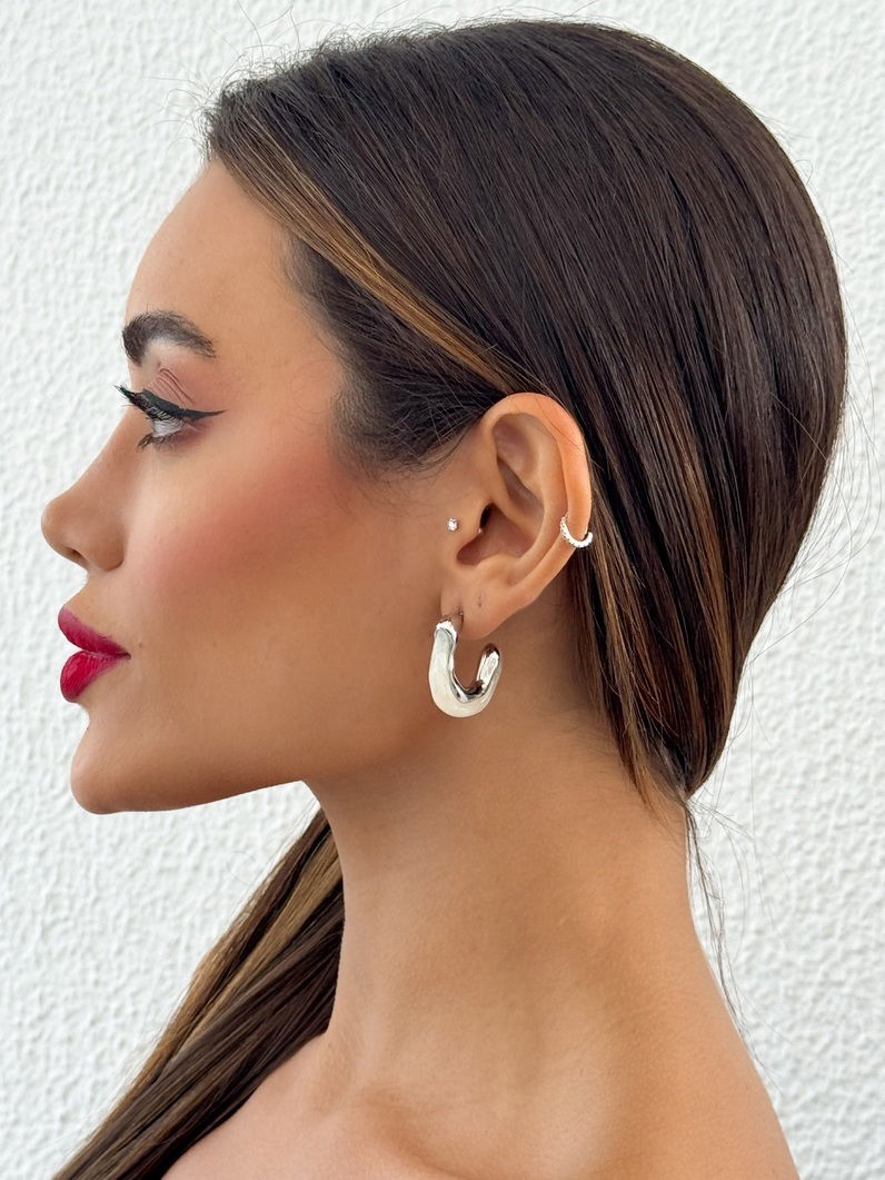 Brinco Folheado a Ouro 18k e Prata Argola Orgânica Resinada