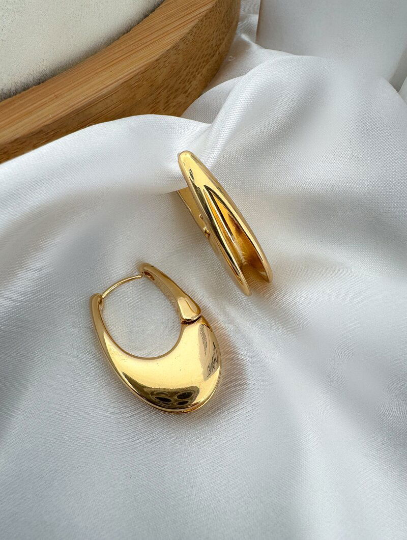 Brinco Folheado a Ouro 18k e Prata Argola Oval Lisa