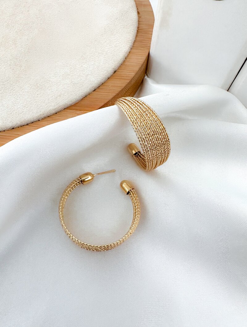 Brinco Folheado a Ouro 18k e Prata Argola Pilar
