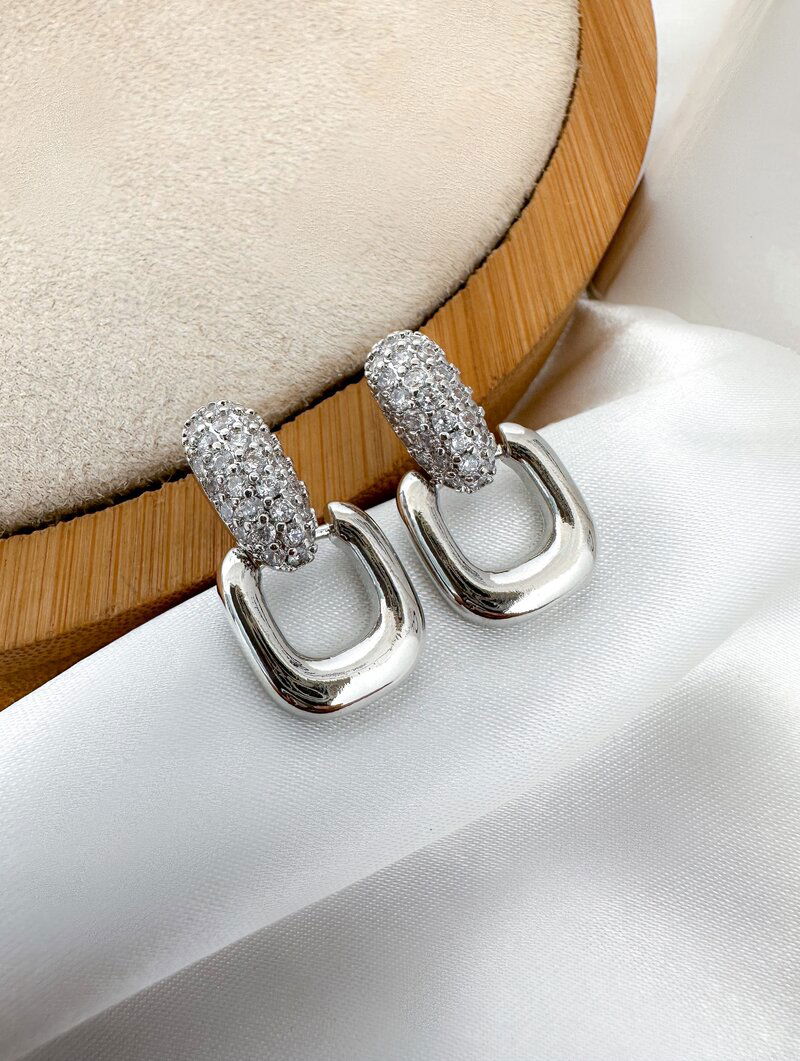 Brinco Folheado a Ouro 18k e Prata Argola Quadrada com Ponteira Cravejada