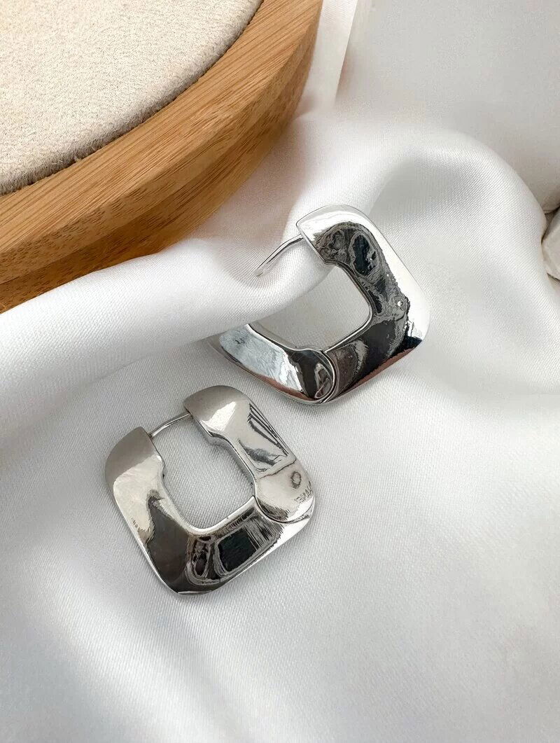 Brinco Folheado a Ouro 18k e Prata Argola Quadrada Lisa