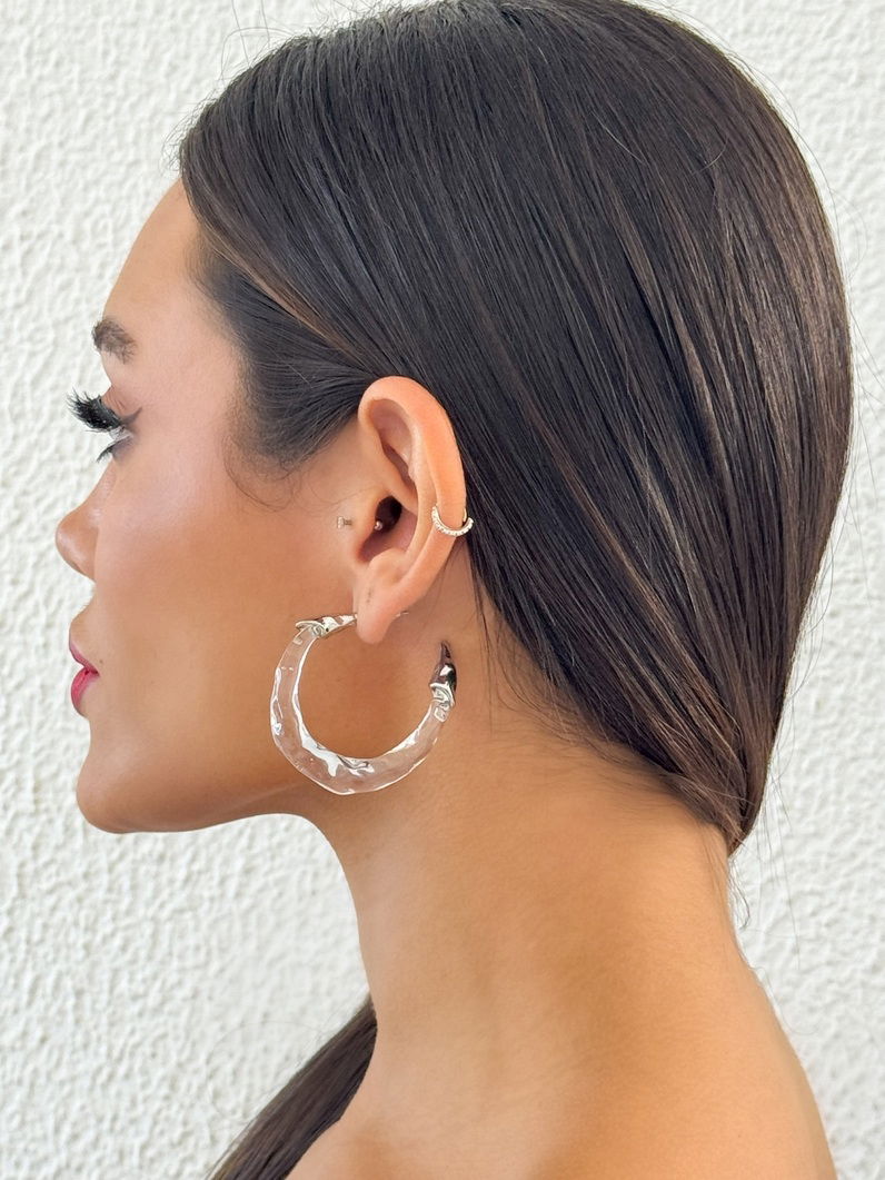 Brinco Folheado a Ouro 18k e Prata Argola Transparente Martelada