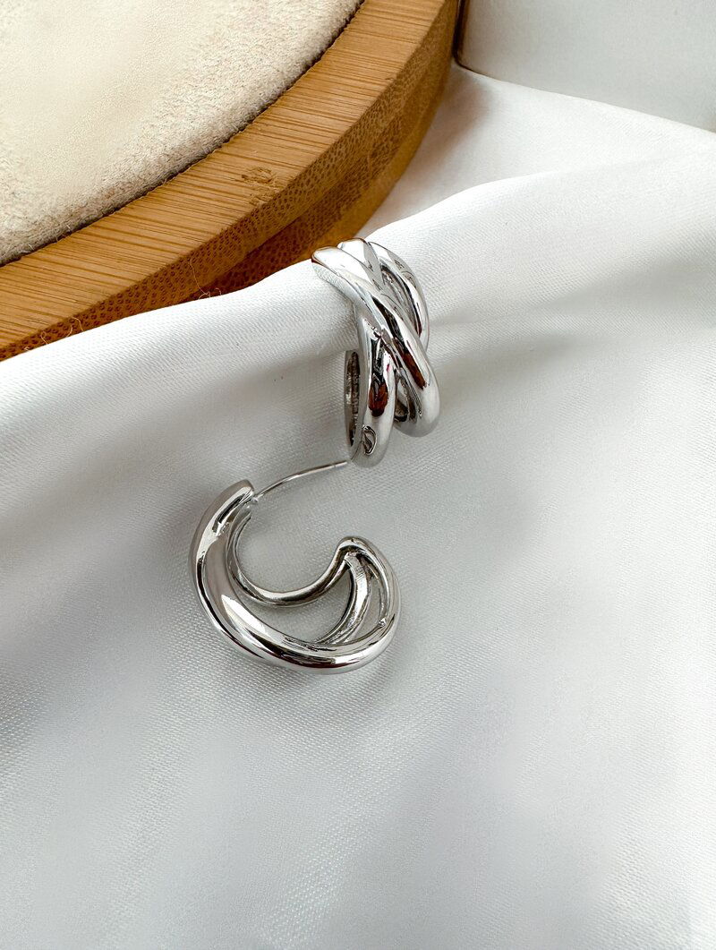 Brinco Folheado a Ouro 18K e Prata Argola Três Fios