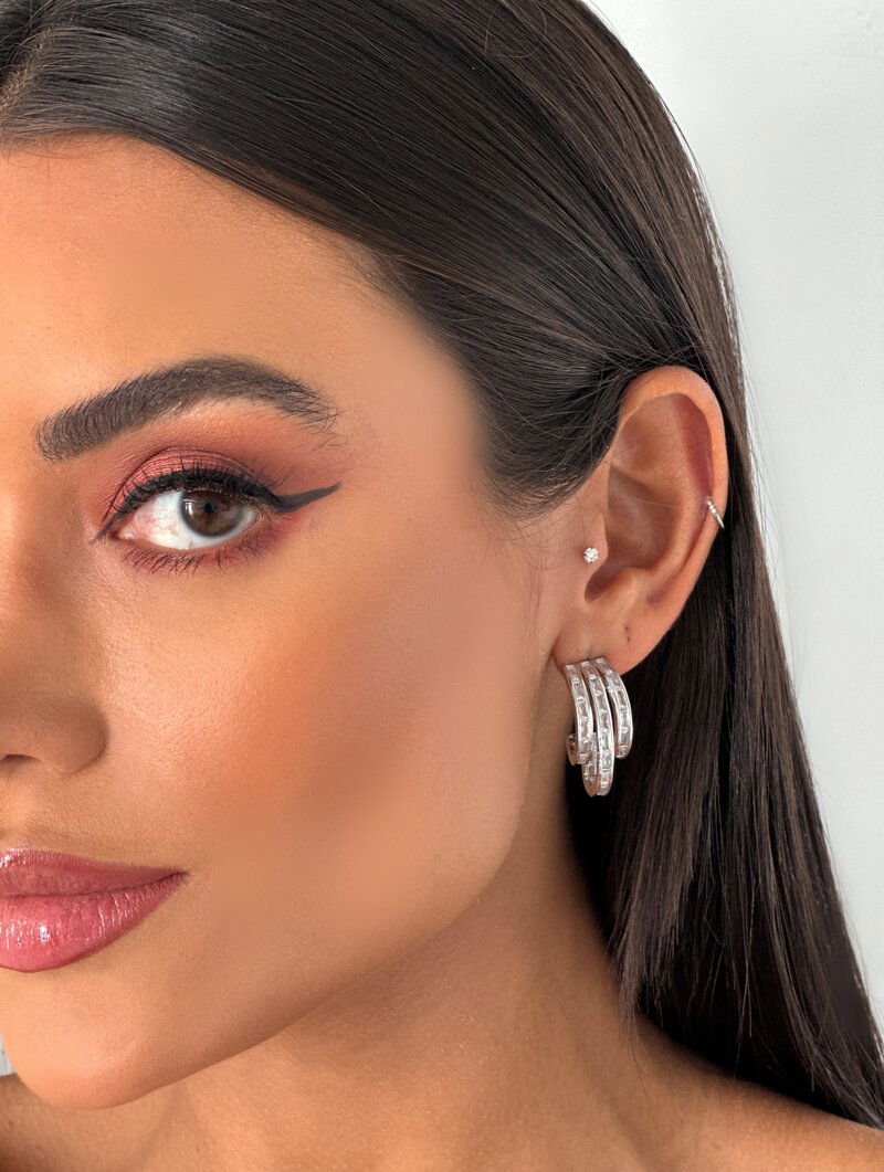 Brinco Folheado a Ouro 18k e Prata Argola Três Fios com Navetes