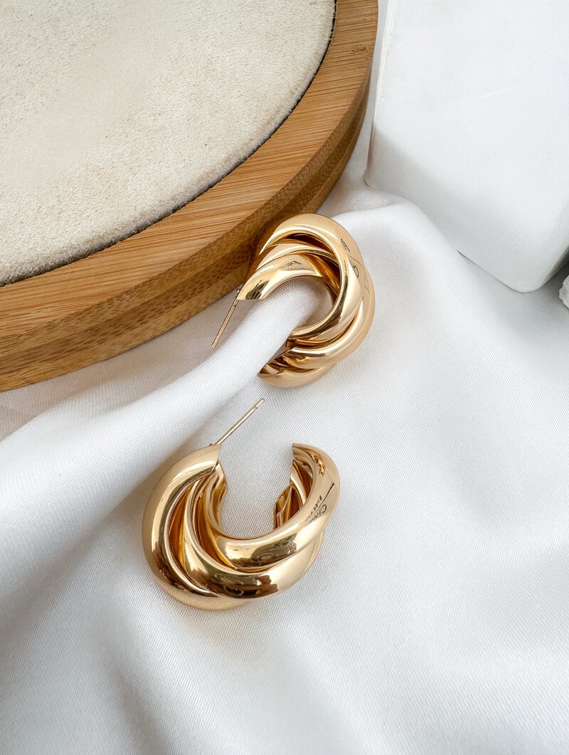 Brinco Folheado a Ouro 18k e Prata Argola Três Fios M