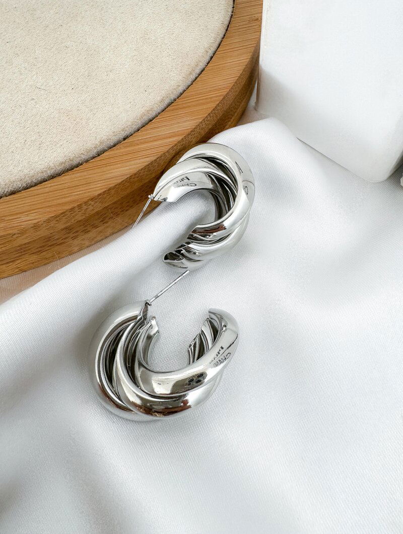 Brinco Folheado a Ouro 18k e Prata Argola Três Fios M