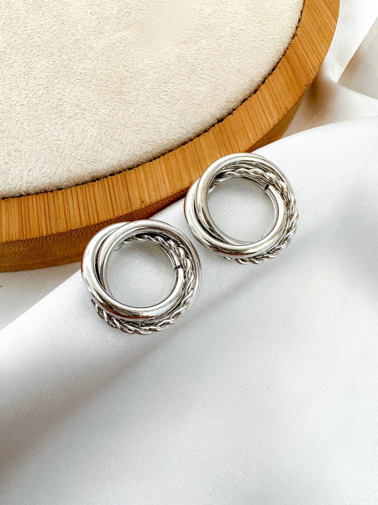 BRINCO FOLHEADO A OURO 18K E PRATA ARGOLA VINTAGE ENTRELAÇADA