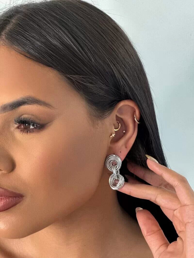 Brinco Folheado a Ouro 18K e Prata Argolas Fios