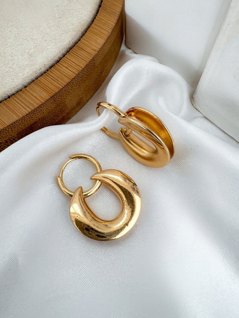 Brinco Folheado a Ouro 18k e Prata Argolas Lisas