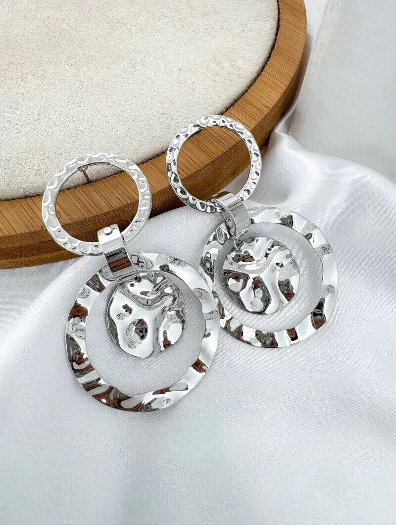 Brinco Folheado a Ouro 18k e Prata Argolas Texturizadas