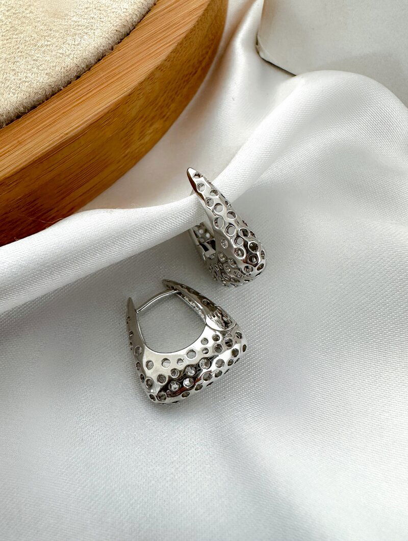 Brinco Folheado a Ouro 18k e Prata Argolinha quadrada vazada